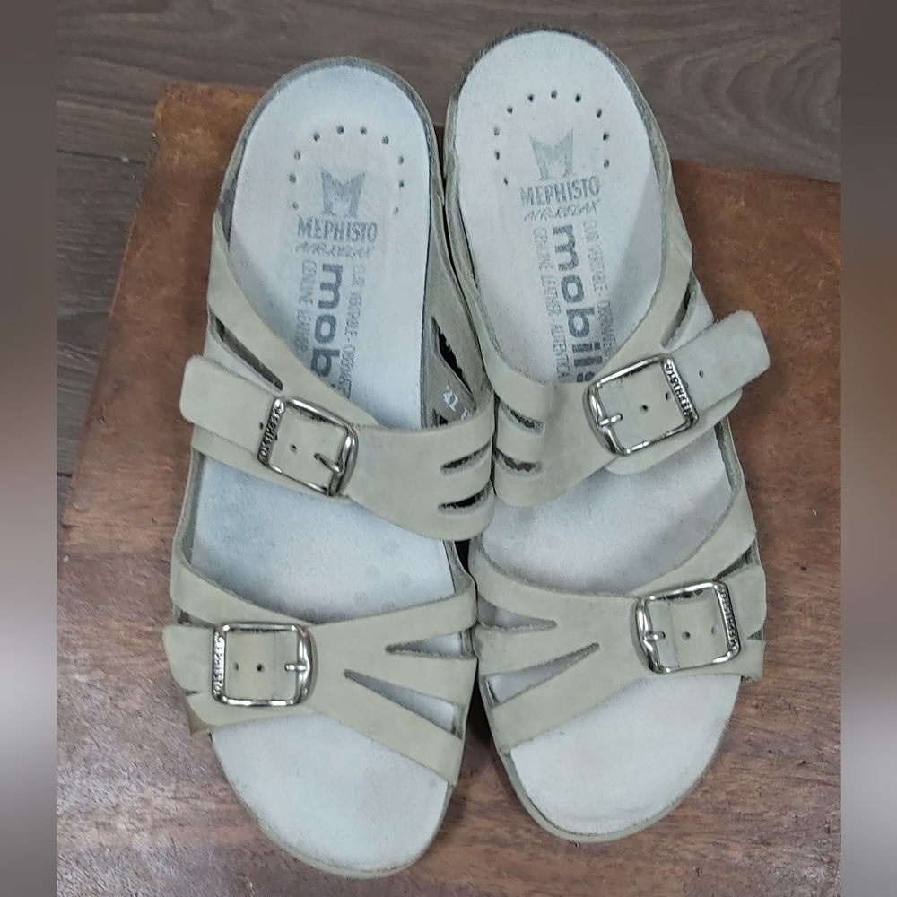 Mephisto Helisa buckle sandals